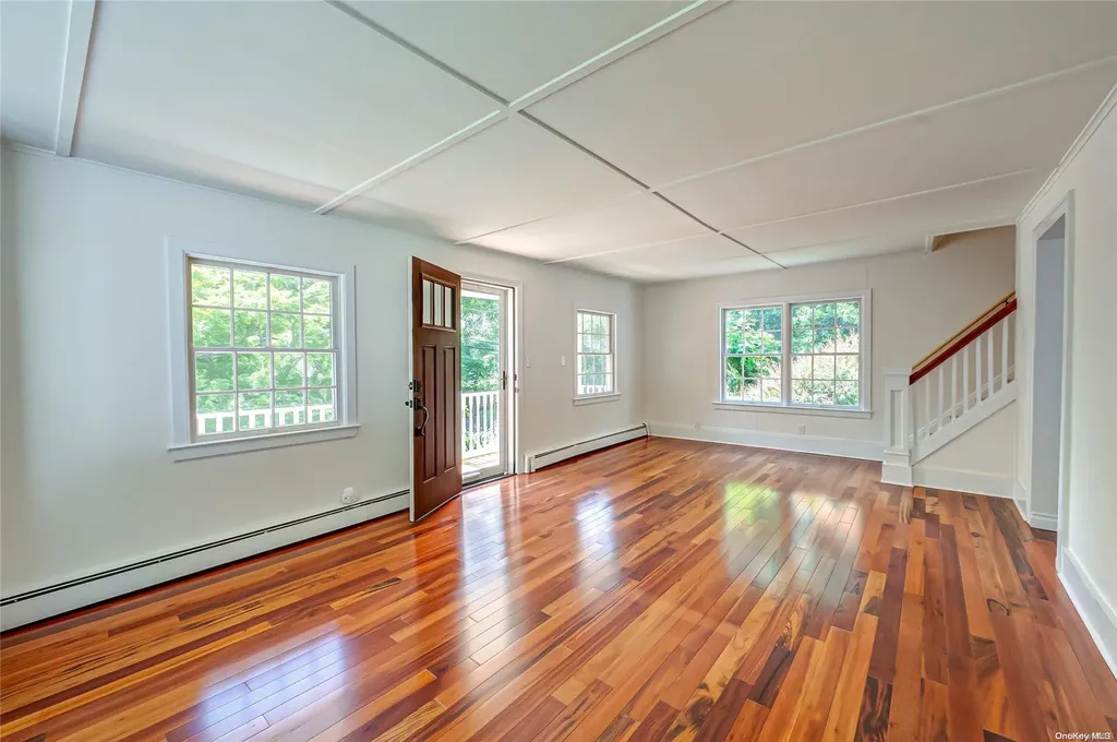 22 Overton Pass Saint James NY 11780