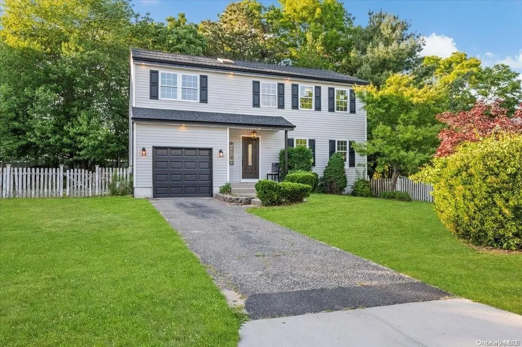 5 Blair Drive Coram NY 11727