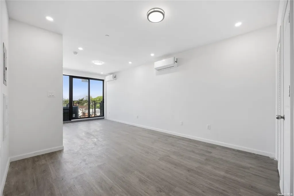 42-10 147th Street Flushing NY 11355