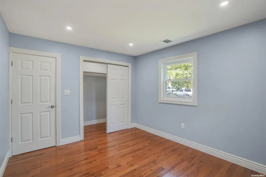 10 Poplar Street Central Islip NY 11722
