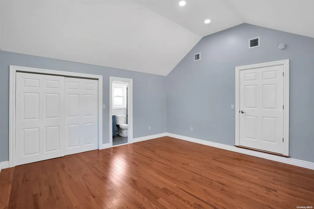 10 Poplar Street Central Islip NY 11722