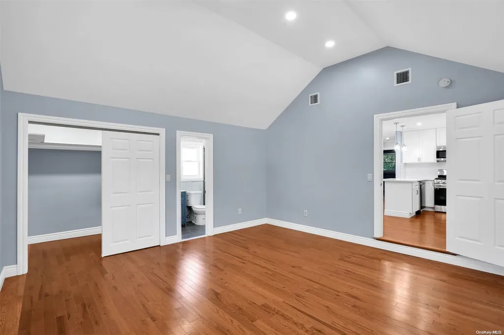 10 Poplar Street Central Islip NY 11722