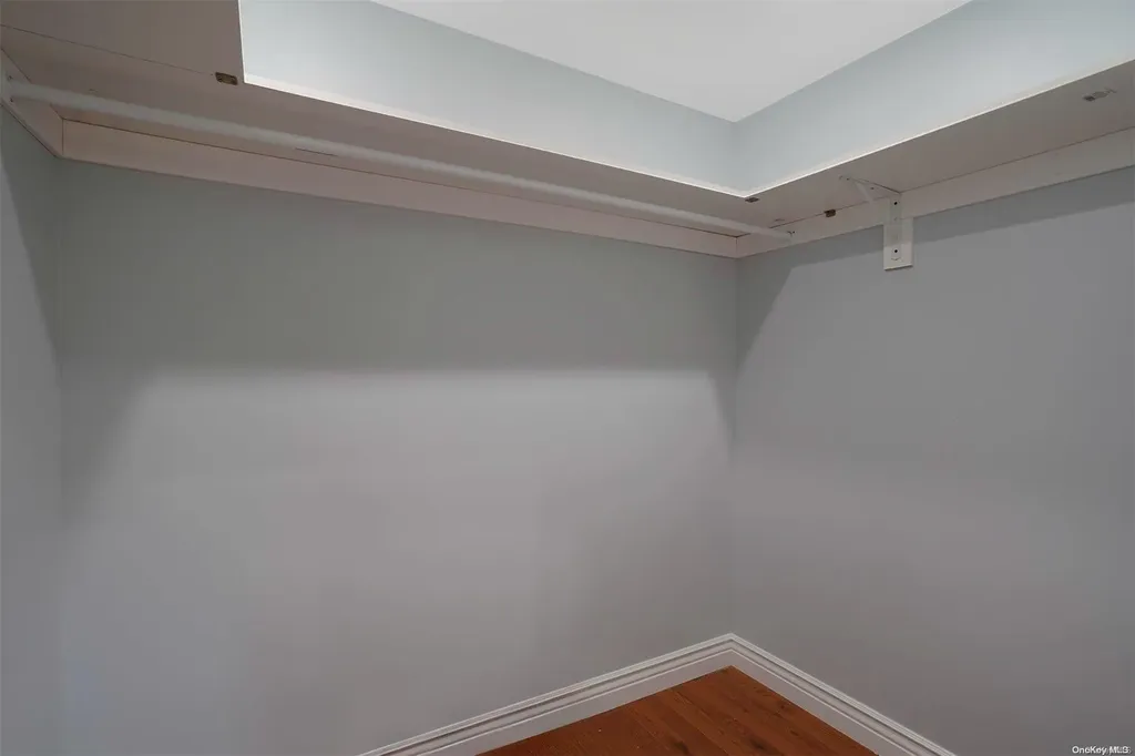 10 Poplar Street Central Islip NY 11722