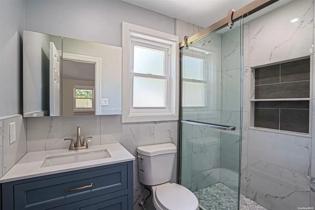 10 Poplar Street Central Islip NY 11722