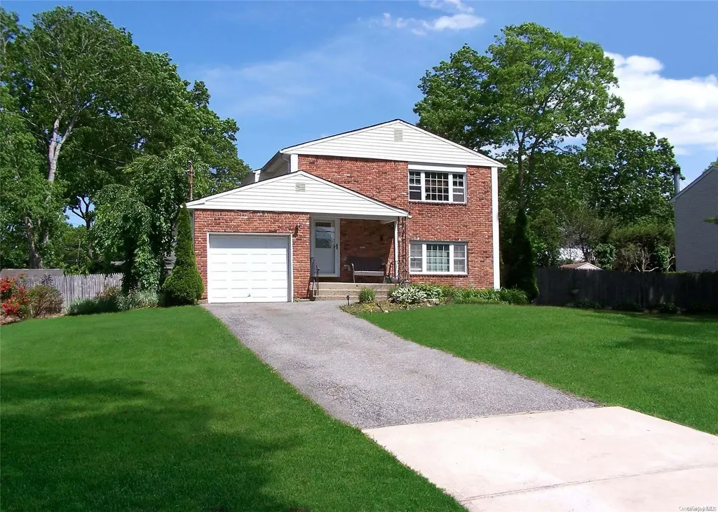 105 Midland Boulevard Ronkonkoma NY 11779