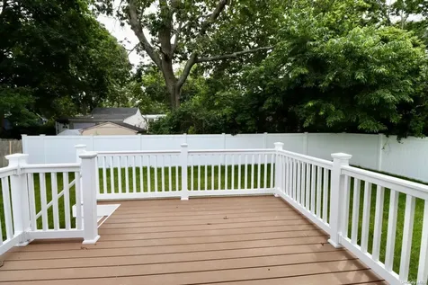 89 Lynbrook Drive Mastic Beach NY 11951