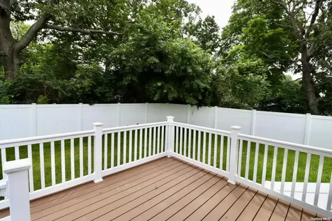 89 Lynbrook Drive Mastic Beach NY 11951