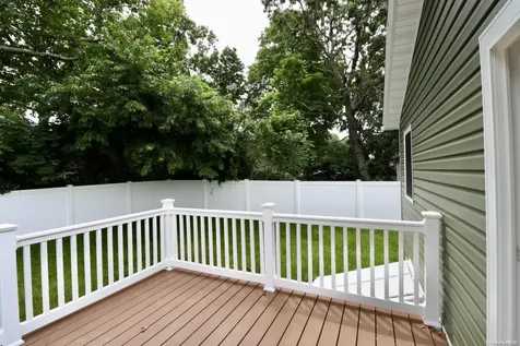 89 Lynbrook Drive Mastic Beach NY 11951