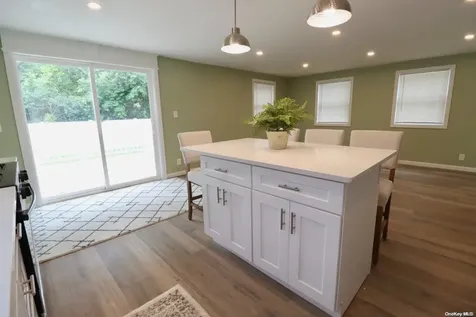 89 Lynbrook Drive Mastic Beach NY 11951