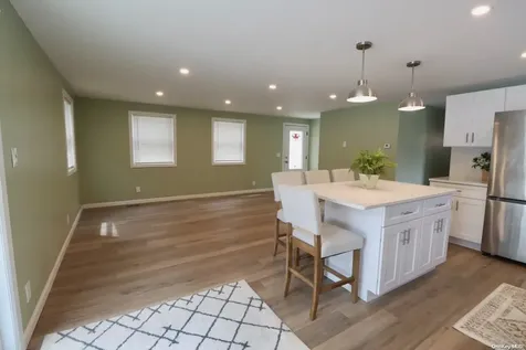 89 Lynbrook Drive Mastic Beach NY 11951