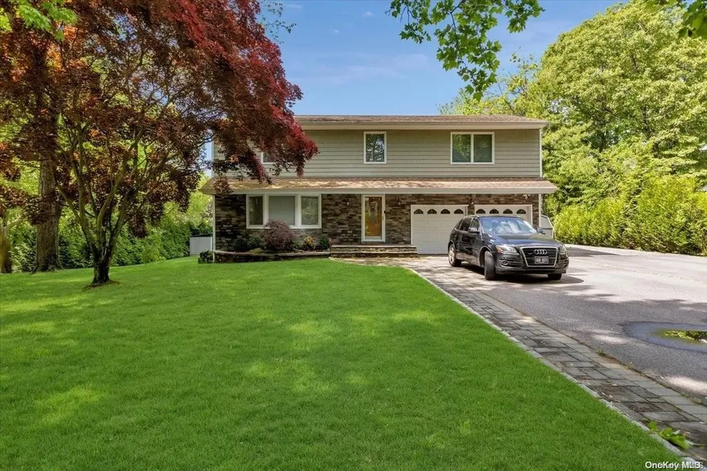 32 Chassyl Road Commack NY 11725