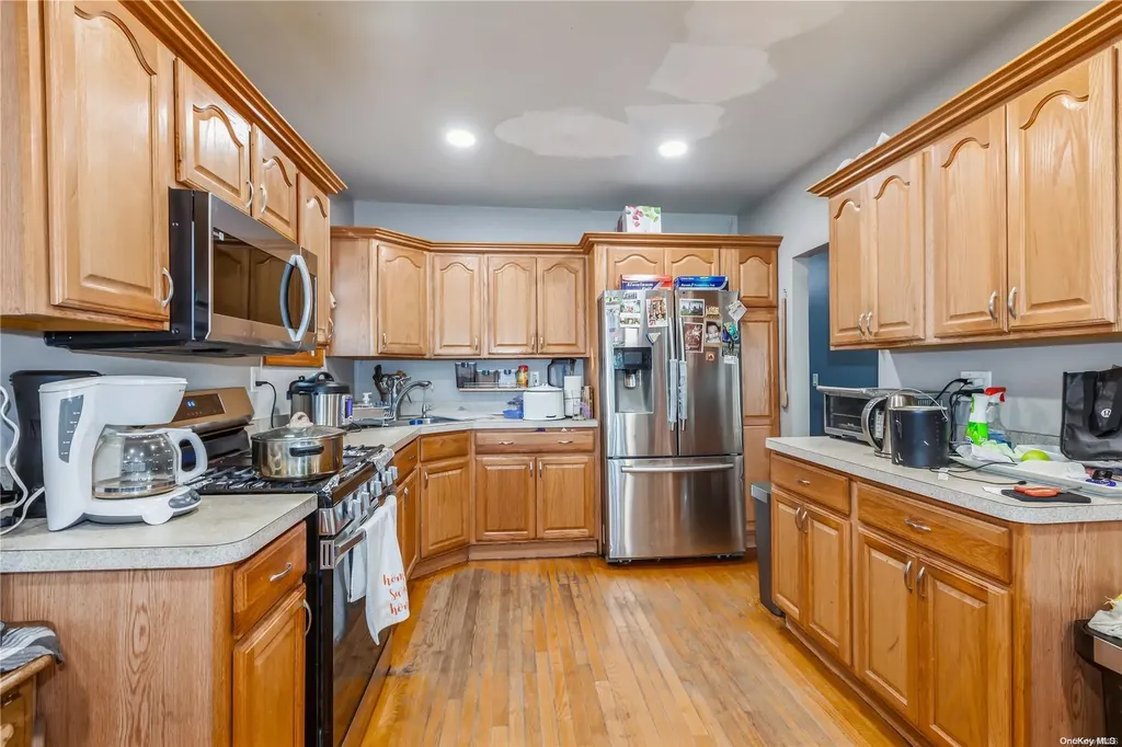 264 E Chester Street Long Beach NY 11561