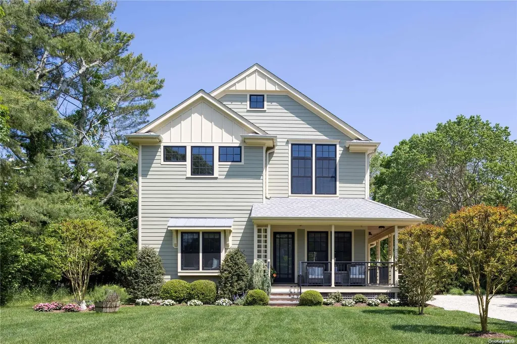 18 Pine Street Westhampton Beach NY 11978