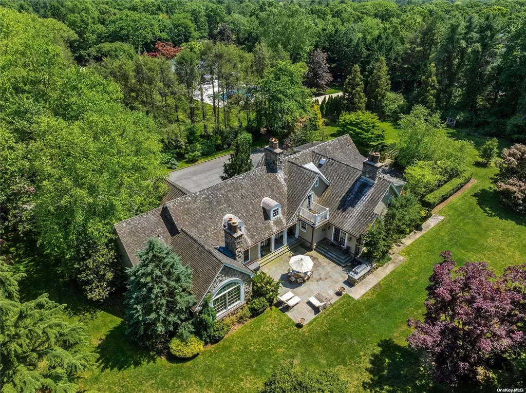 46 Morgan Drive Old Westbury NY 11568