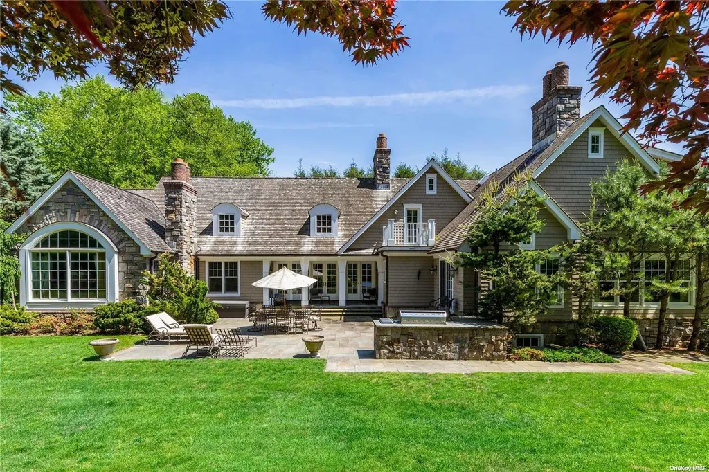 46 Morgan Drive Old Westbury NY 11568