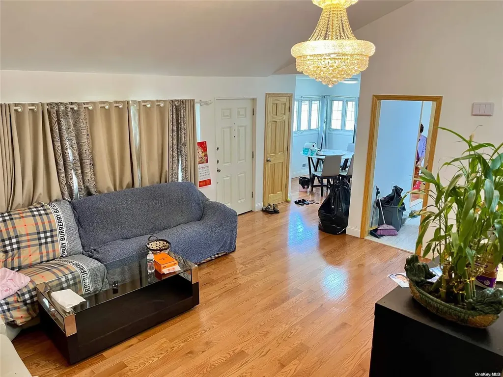 160-05 29th Avenue Flushing NY 11358