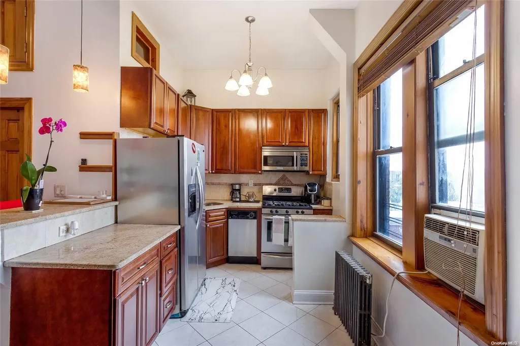 2913 Foster Avenue Brooklyn NY 11226