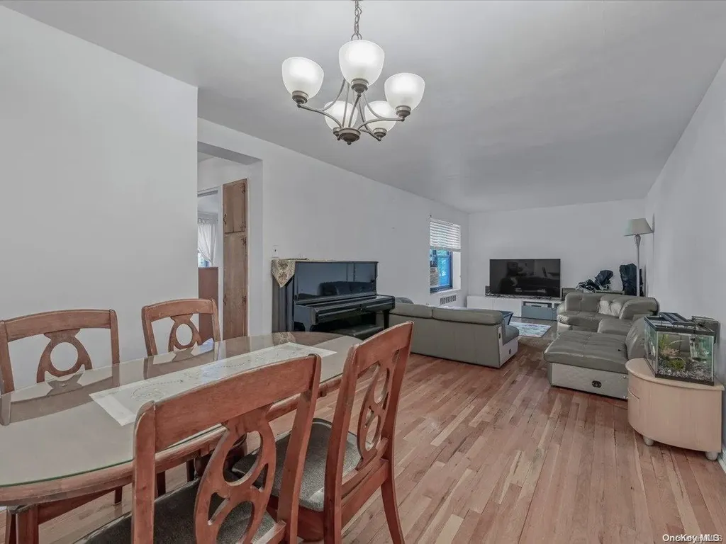 140-21 31st Road Flushing NY 11354