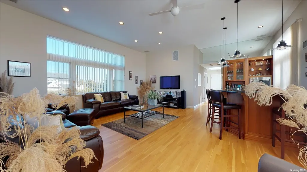 3 Shore Lane Westhampton NY 11977