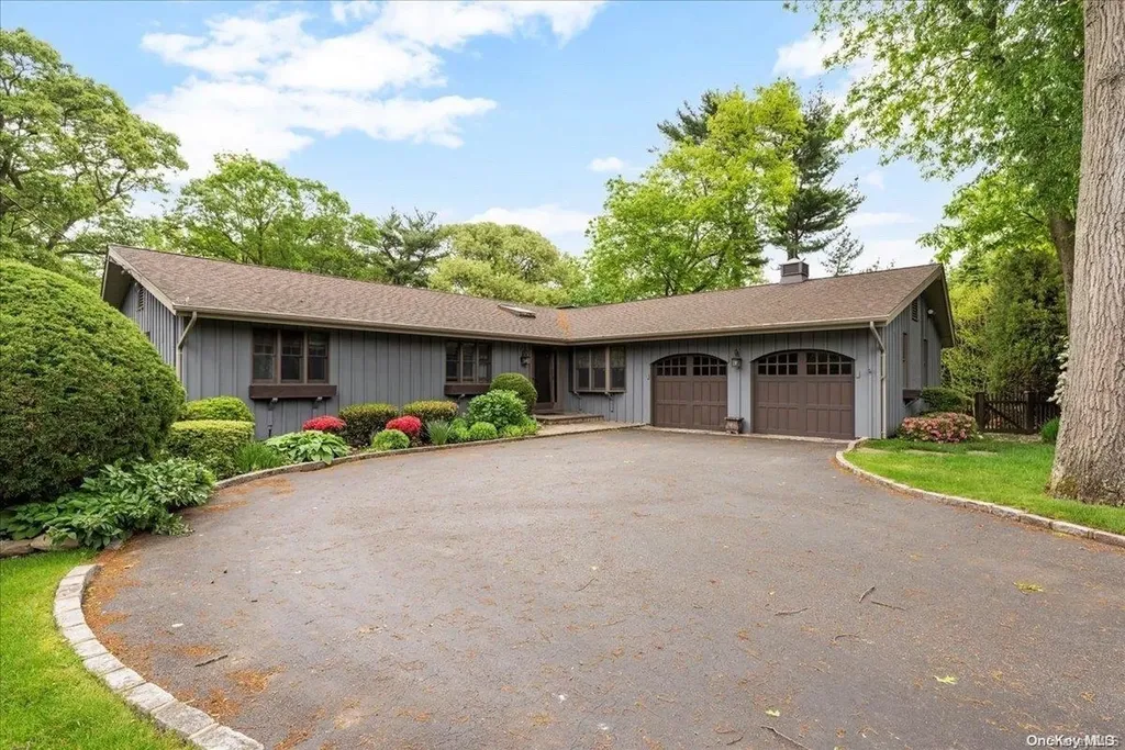 79 Summit Drive Huntington NY 11743