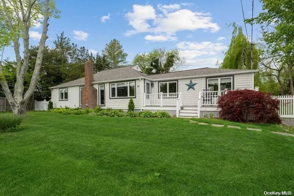 48 Shore Road Southampton NY 11968
