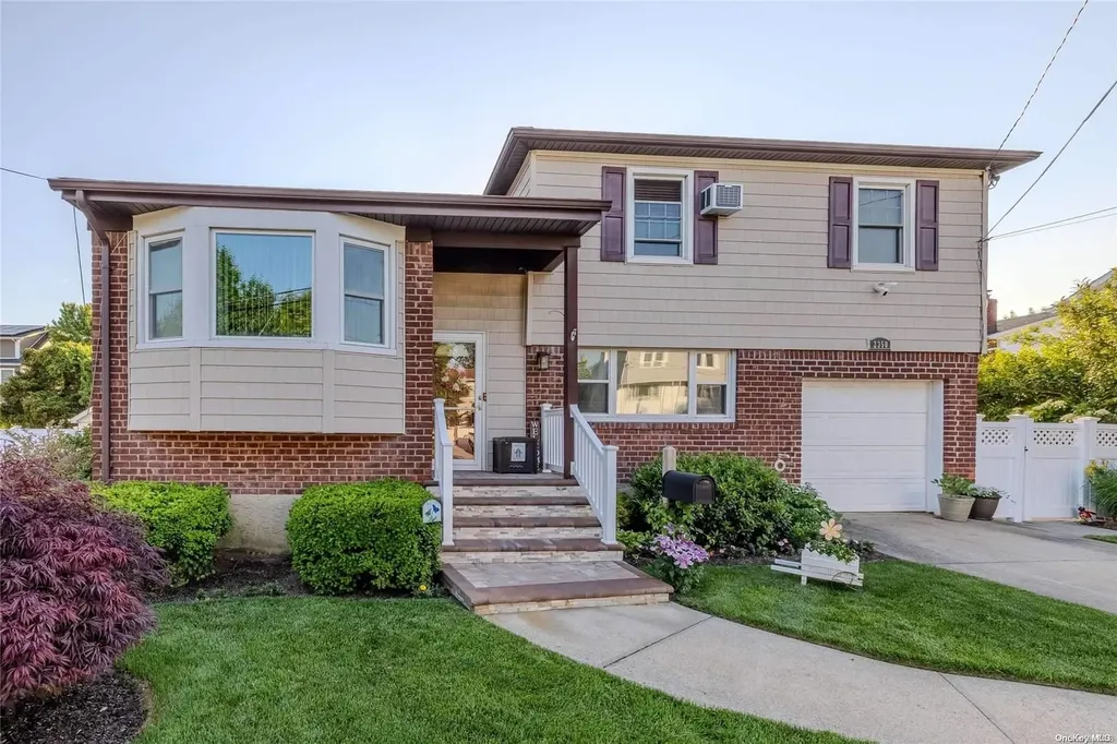 2350 Hampton Avenue Seaford NY 11783