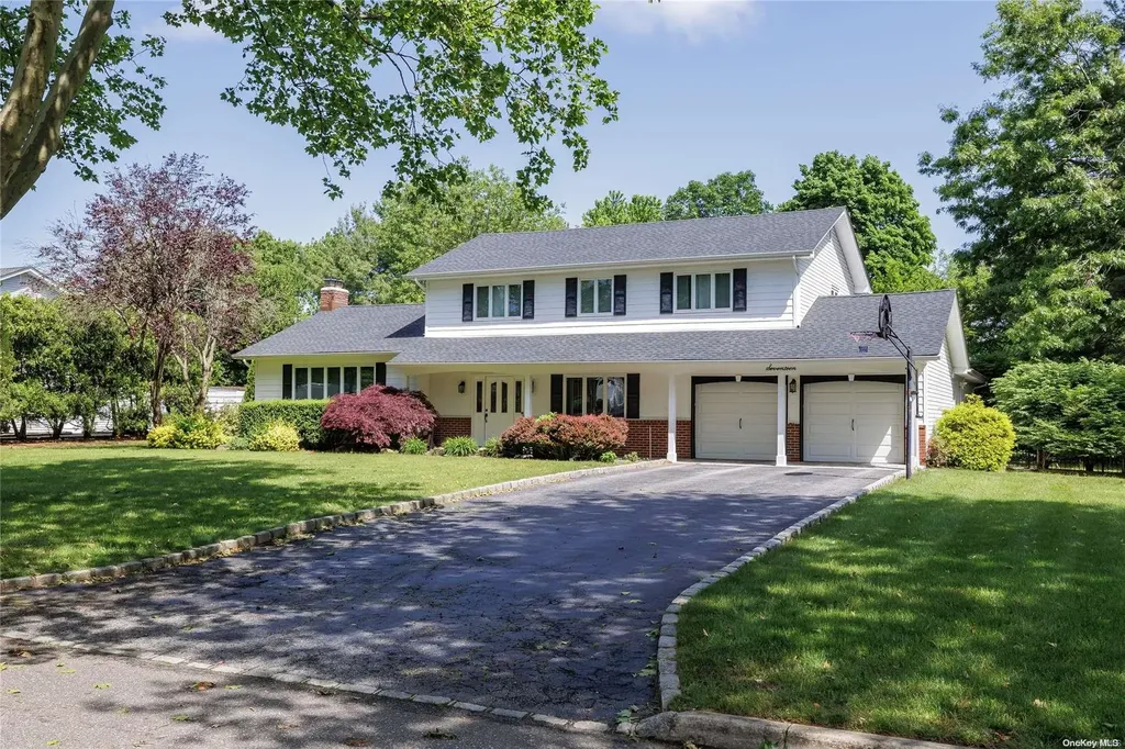 17 Daron Lane Commack NY 11725