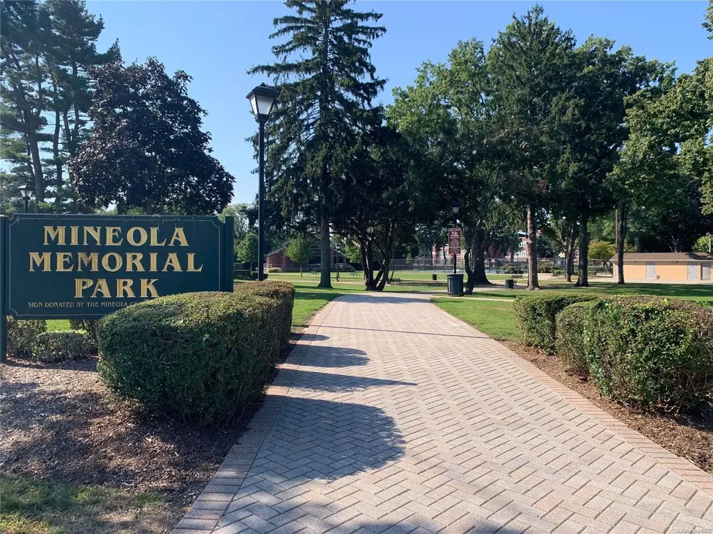 402 Wilson Boulevard Mineola NY 11501