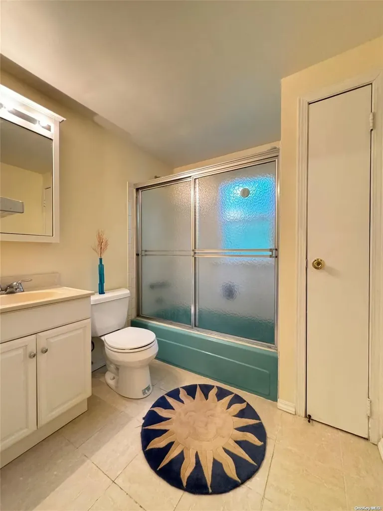 7 Cumberland Path Setauket NY 11733