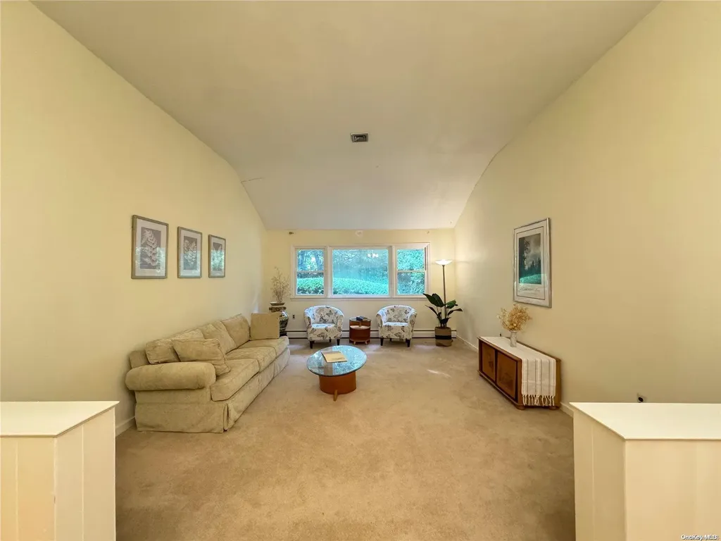 7 Cumberland Path Setauket NY 11733