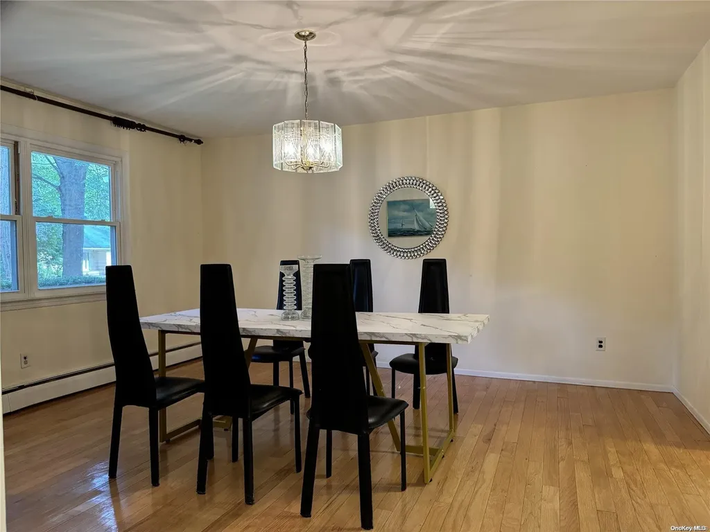 7 Cumberland Path Setauket NY 11733