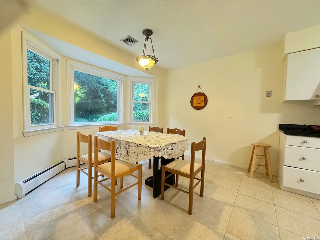 7 Cumberland Path Setauket NY 11733