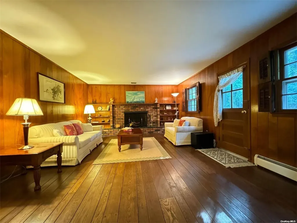 7 Cumberland Path Setauket NY 11733