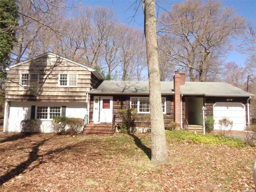 18 Howard Street Wading River NY 11792