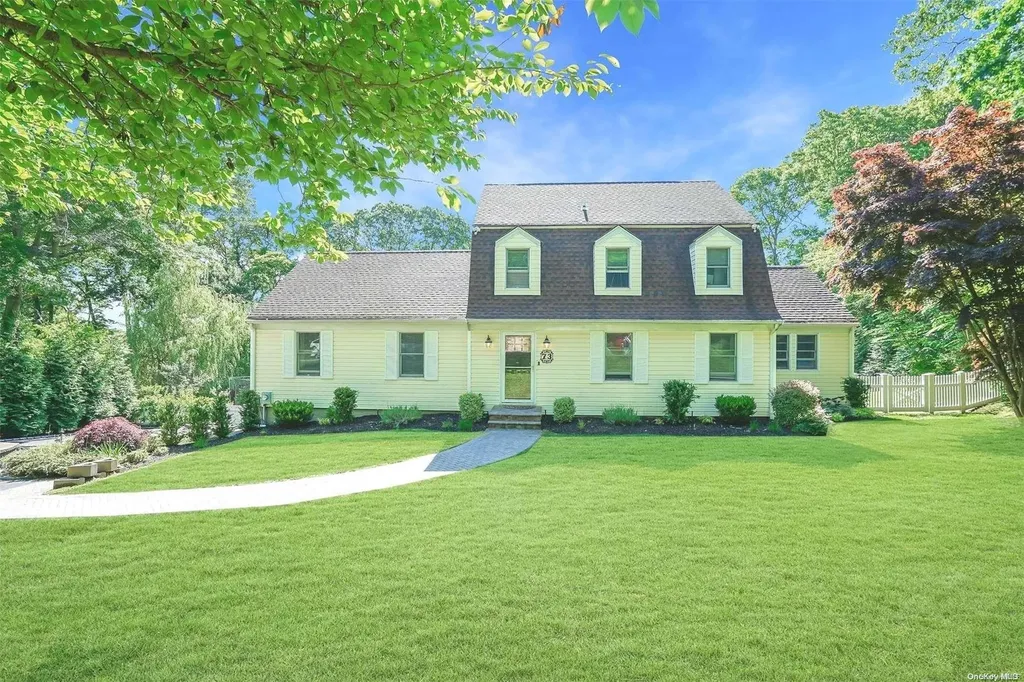 73 Westchester Drive Rocky Point NY 11778