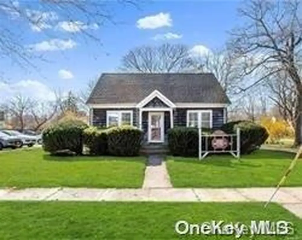 1230 Traveler Street Southold NY 11971