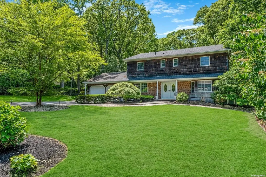40 Alice Lane Smithtown NY 11787