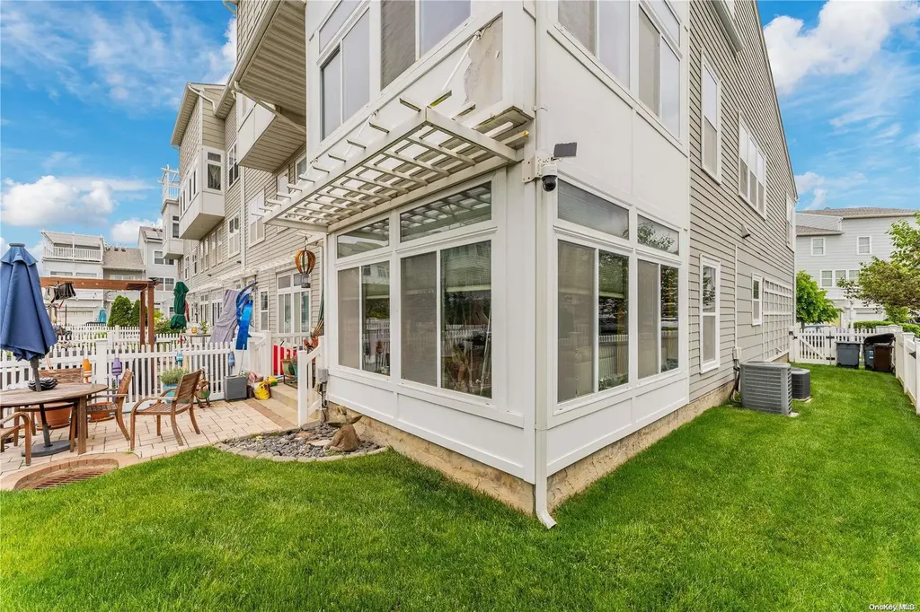 70-05 Catamaran Way Arverne NY 11692