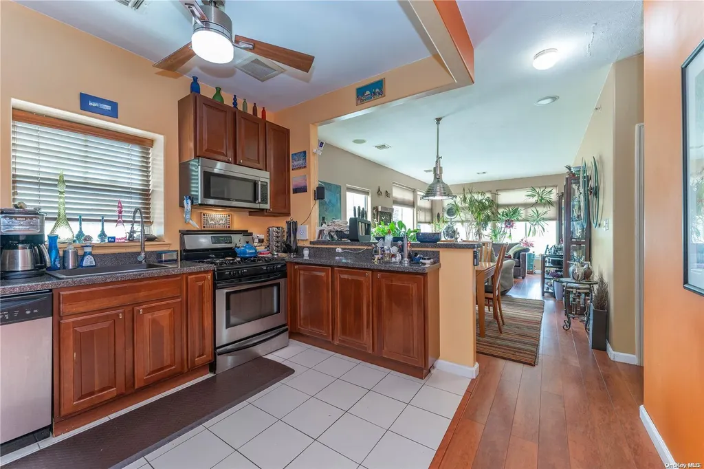 70-05 Catamaran Way Arverne NY 11692