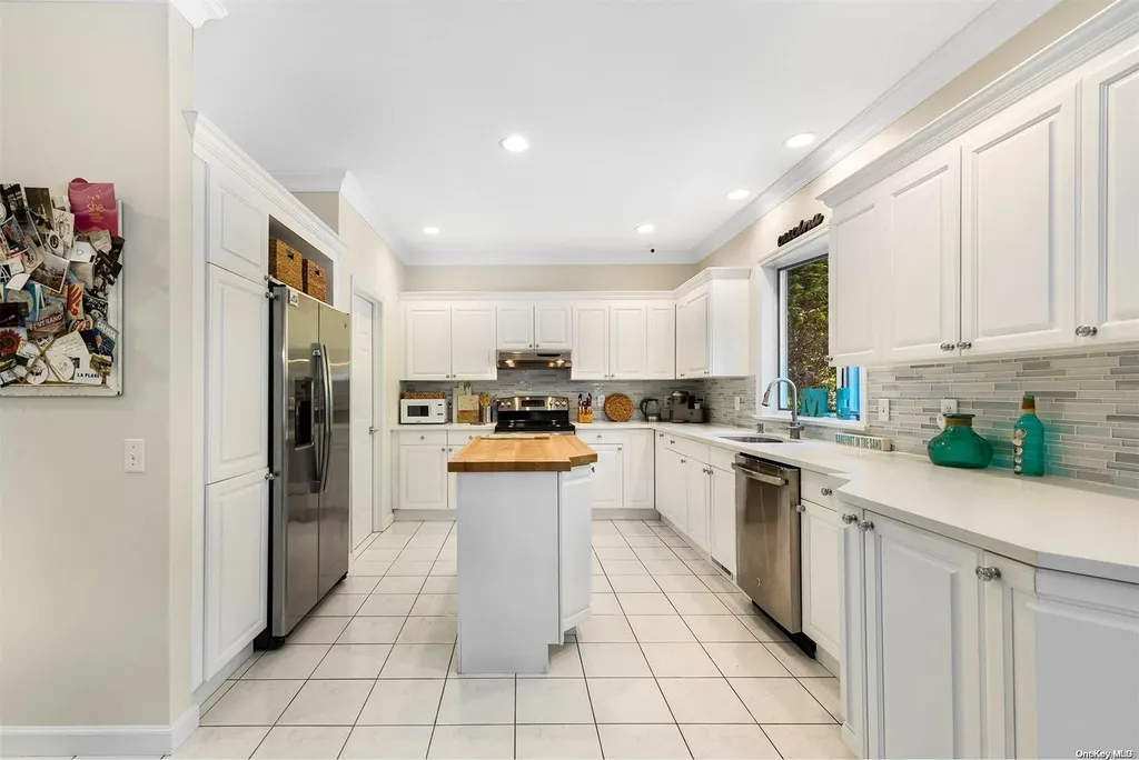 548 Ruggs Path Sag Harbor NY 11963