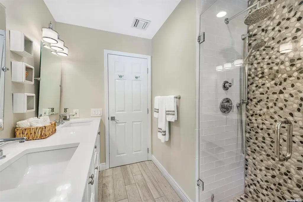 548 Ruggs Path Sag Harbor NY 11963