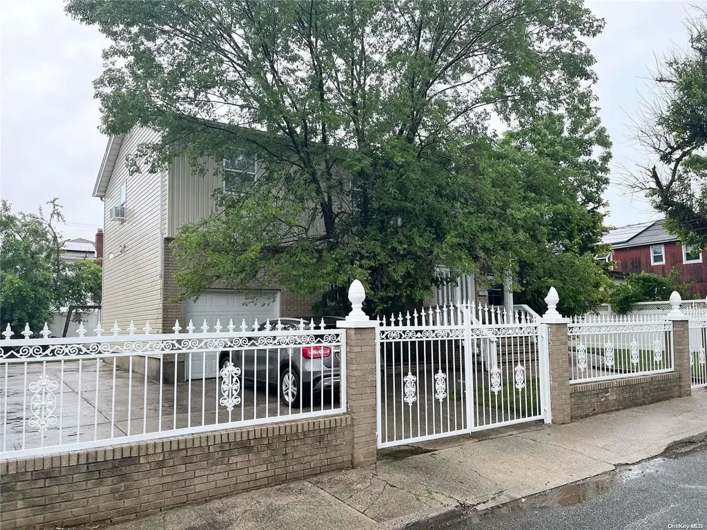200 Louis Avenue Elmont NY 11003