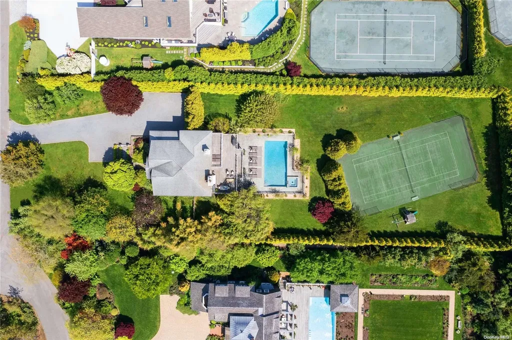 7 Stillwaters Lane Westhampton Beach NY 11978