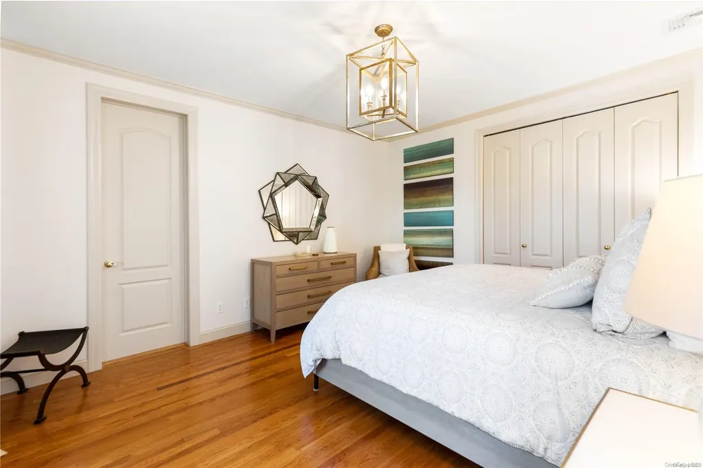 7 Stillwaters Lane Westhampton Beach NY 11978
