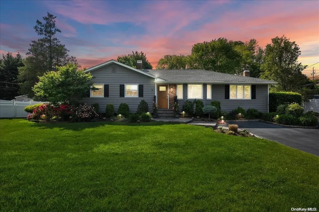 14 Warbler Lane Commack NY 11725