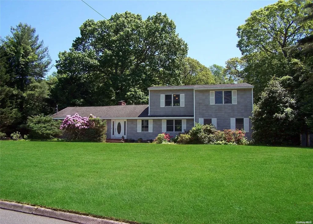 14 Summerset Drive Smithtown NY 11787