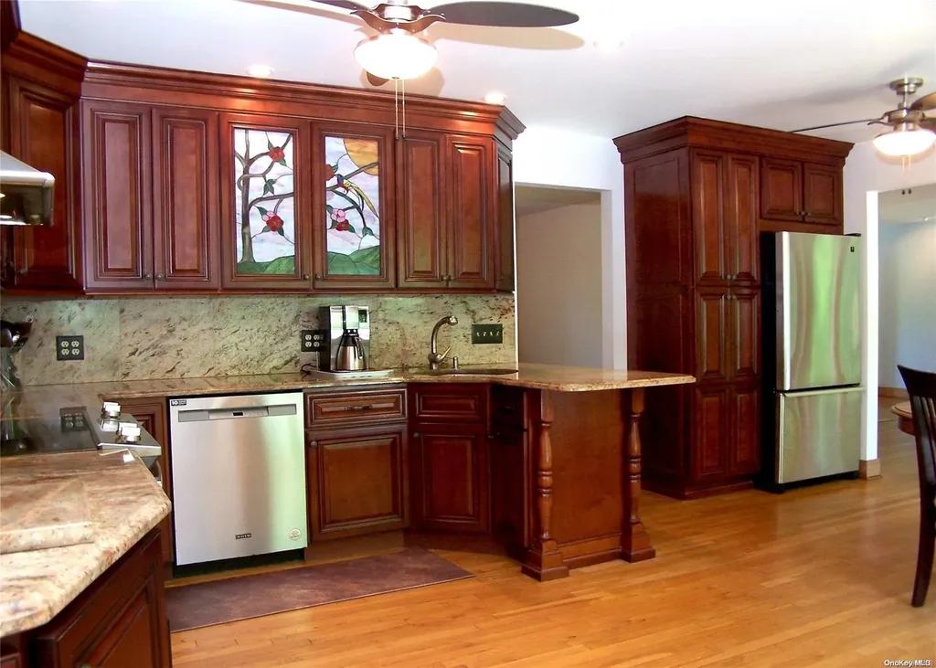 14 Summerset Drive Smithtown NY 11787