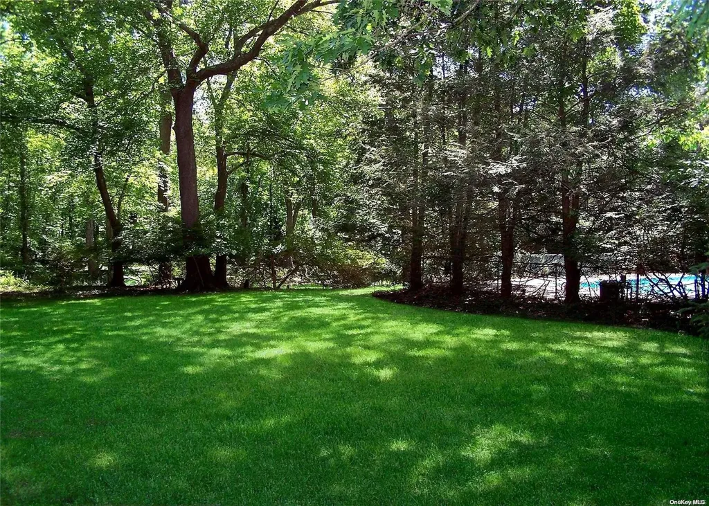 14 Summerset Drive Smithtown NY 11787