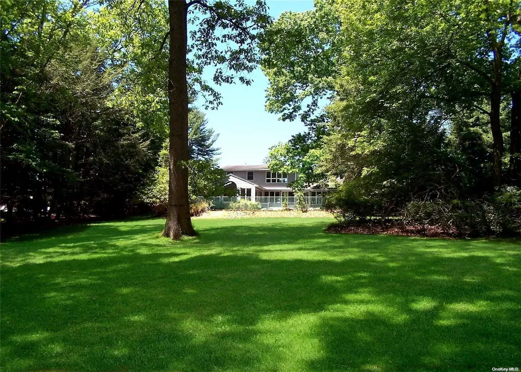14 Summerset Drive Smithtown NY 11787