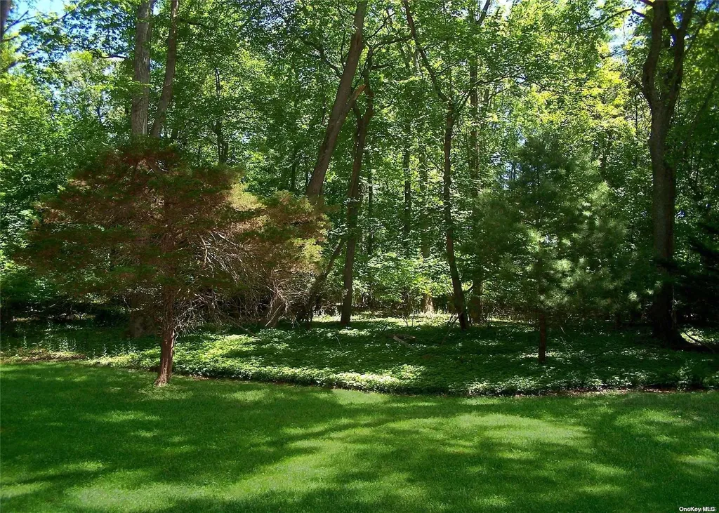 14 Summerset Drive Smithtown NY 11787